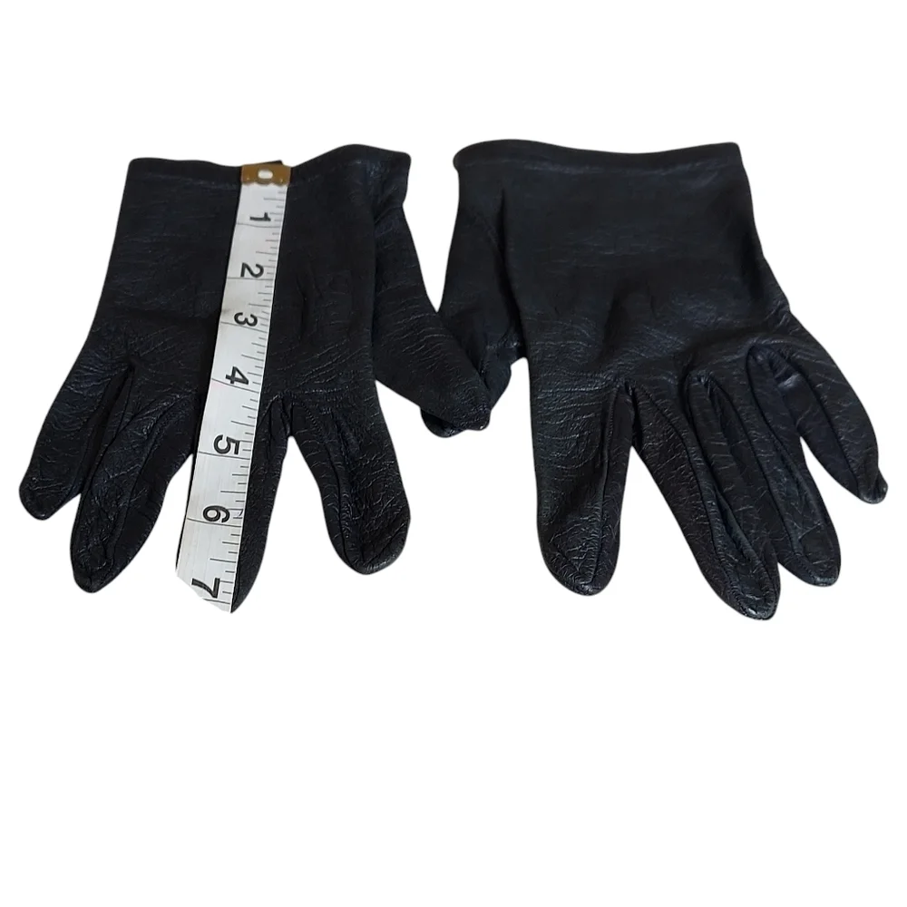 Vintage Leather Shortie Unlined Gloves with split opening in back